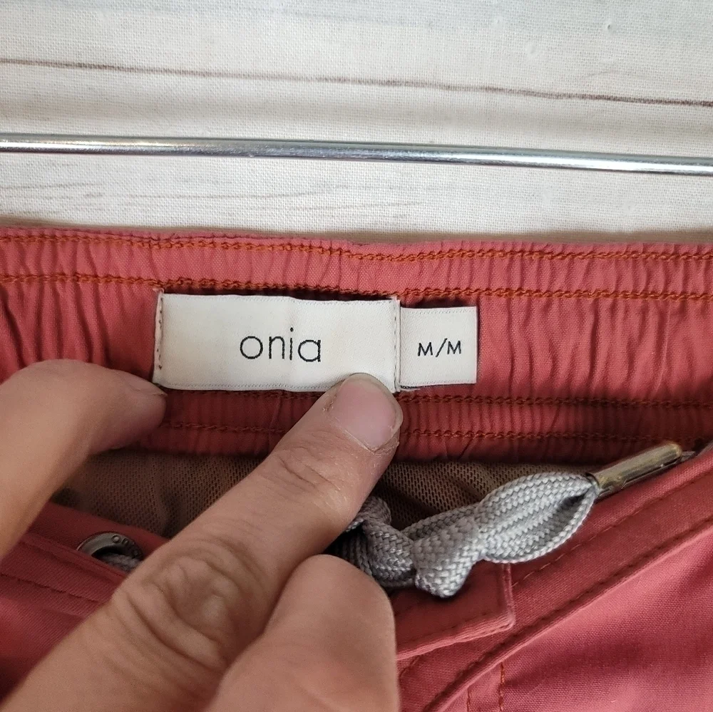 ONIA CALDER 6E SWIM TRUNKS IN BURNT RED, sz MEDIUM